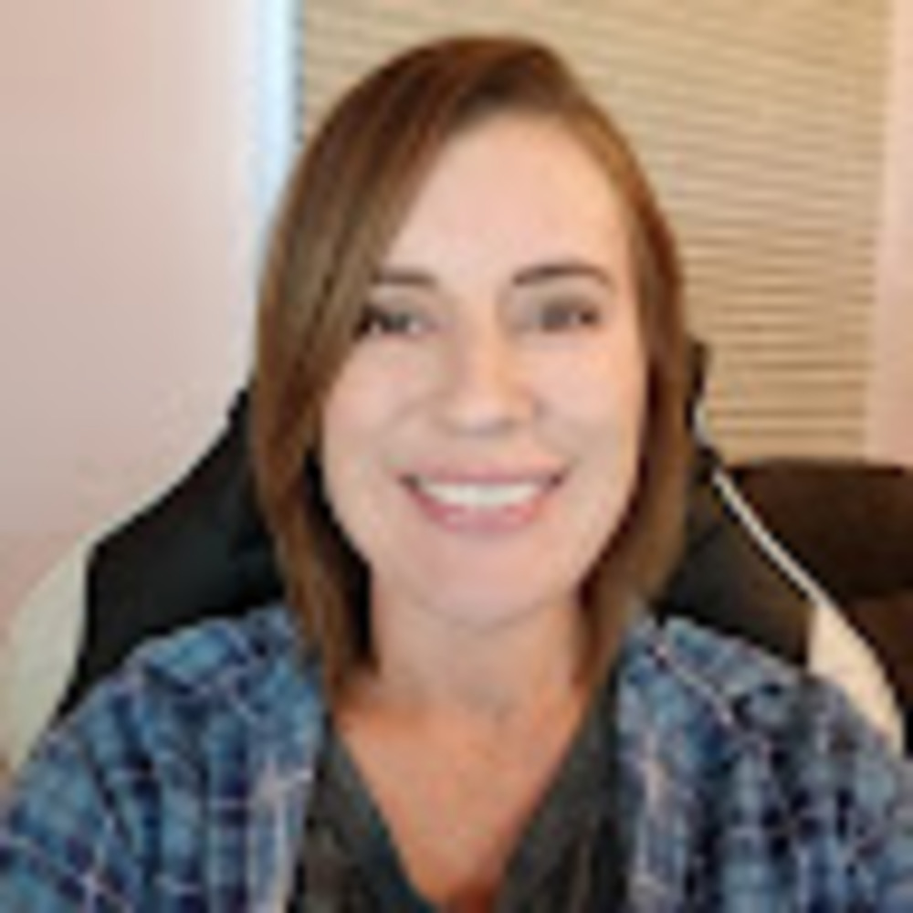 Meet your Posher, Stefanie